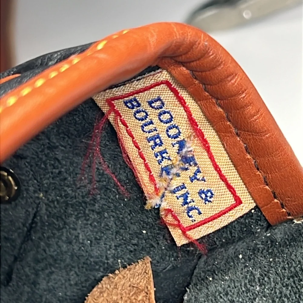 Top Carry All Weather Leather Vtg Dooney & Bourke Turnlock